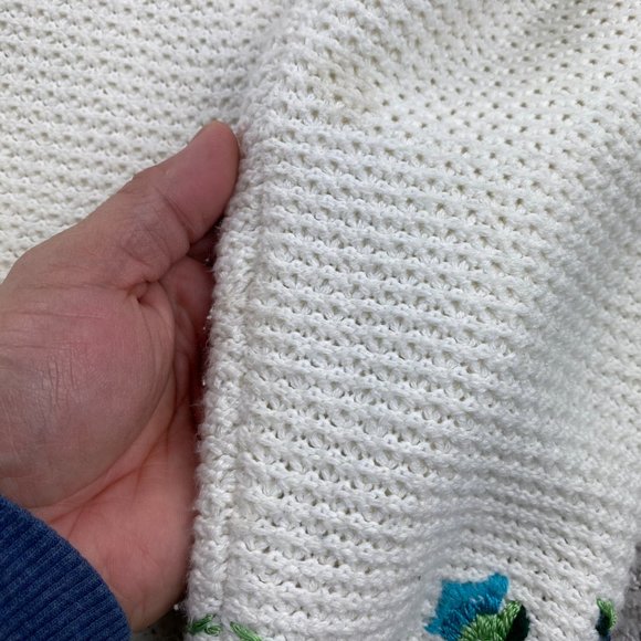 Coastal Grandma Alfred Dunner Sweater Women Fits L-XL White Floral Embroidered - Picture 11 of 15